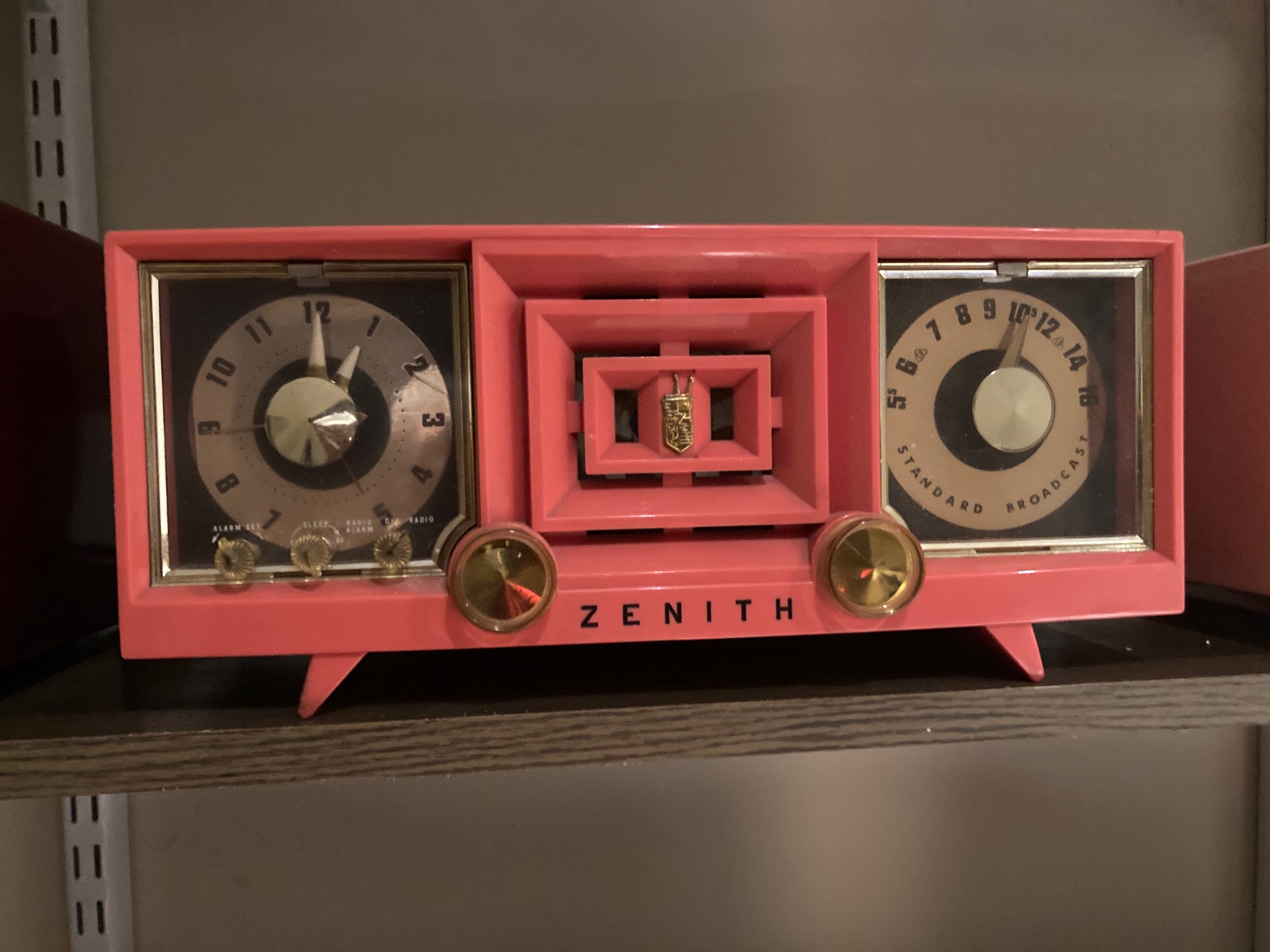 1959 Zenith R519V Hot Pink